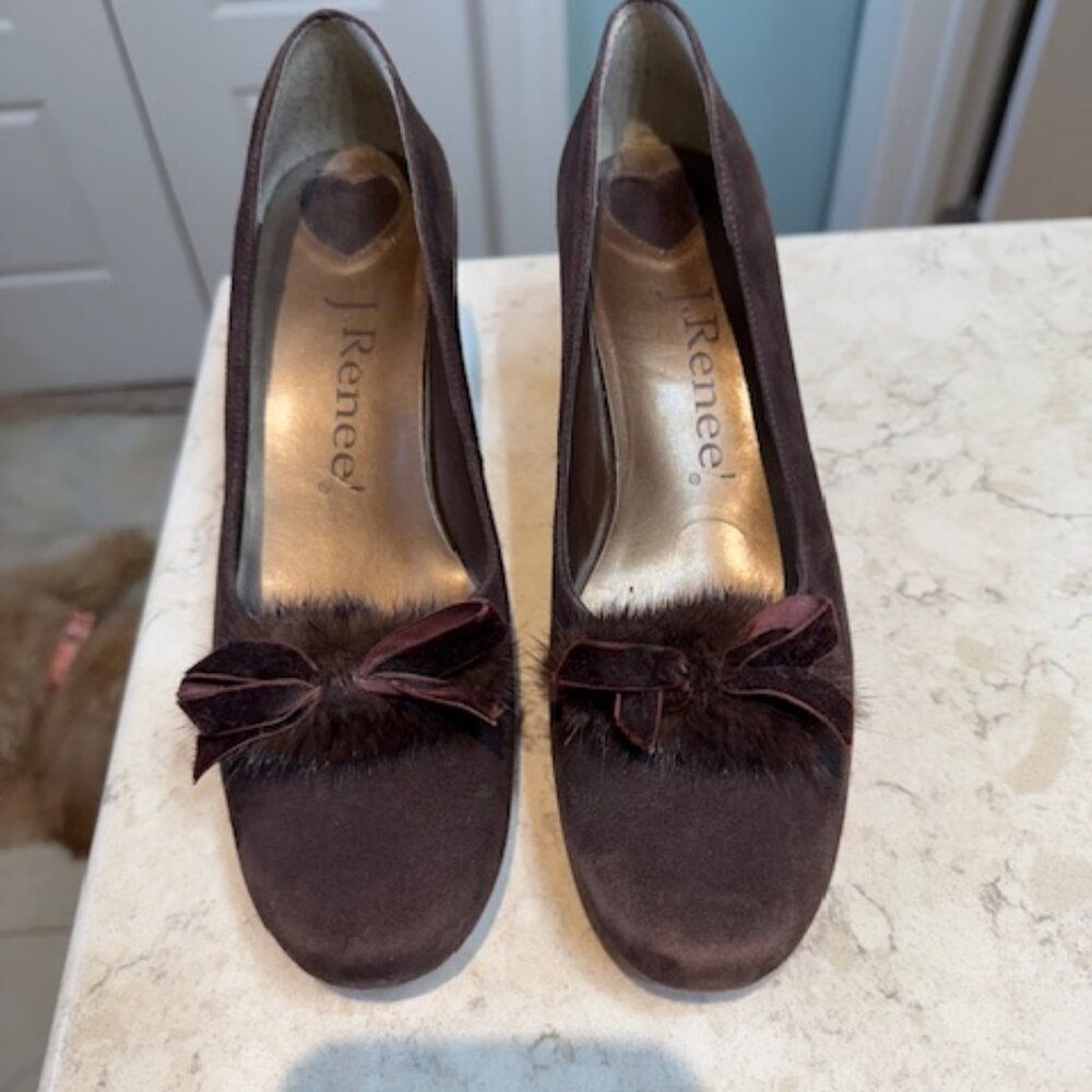 J Renee Brown Suede Pumps with fur bow - size 8